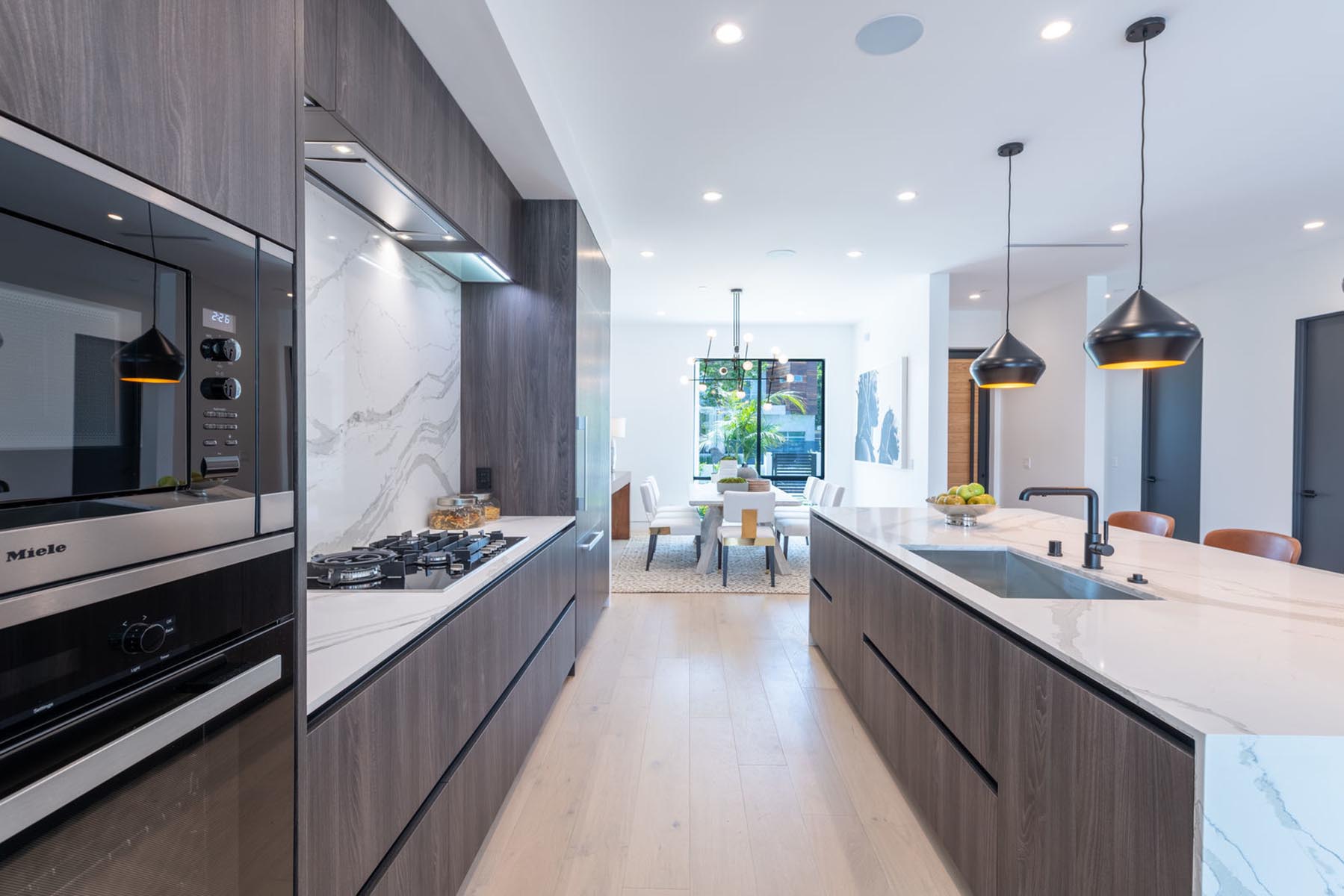 Home design Los Angeles modern contemporary kitchen 3