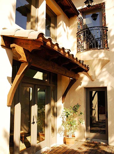 Architect plans Mediterranean home design exterior details
