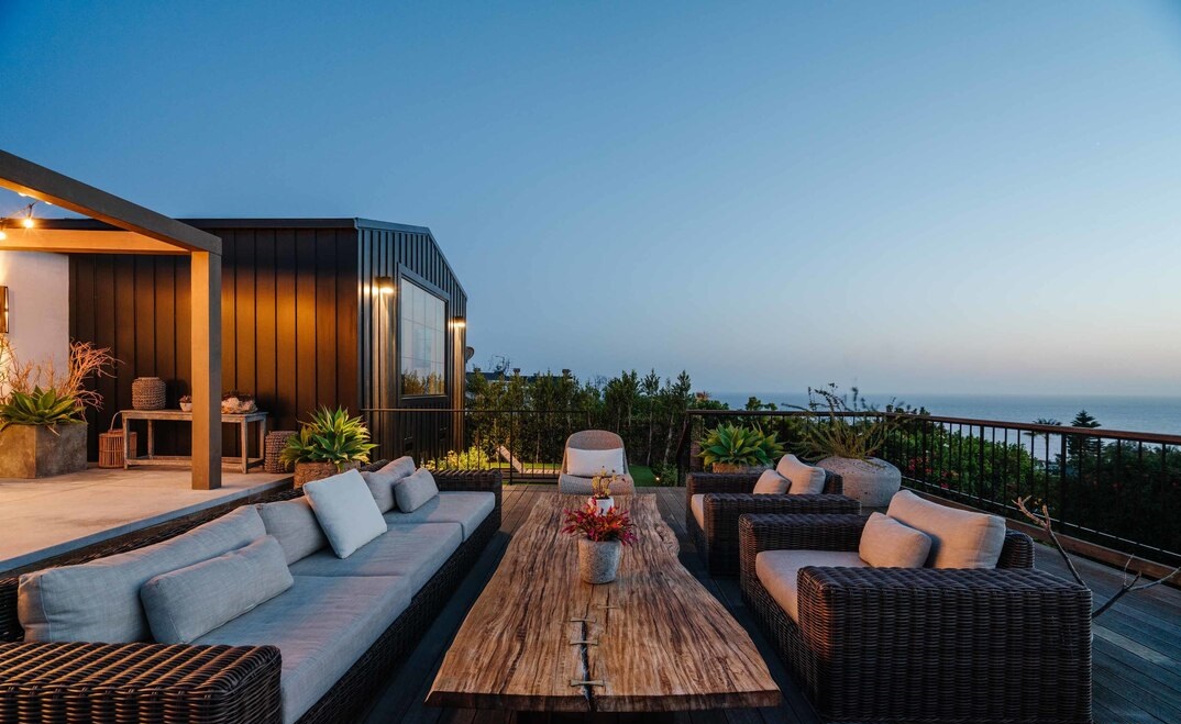 Los Angeles residential architect house design plans deck