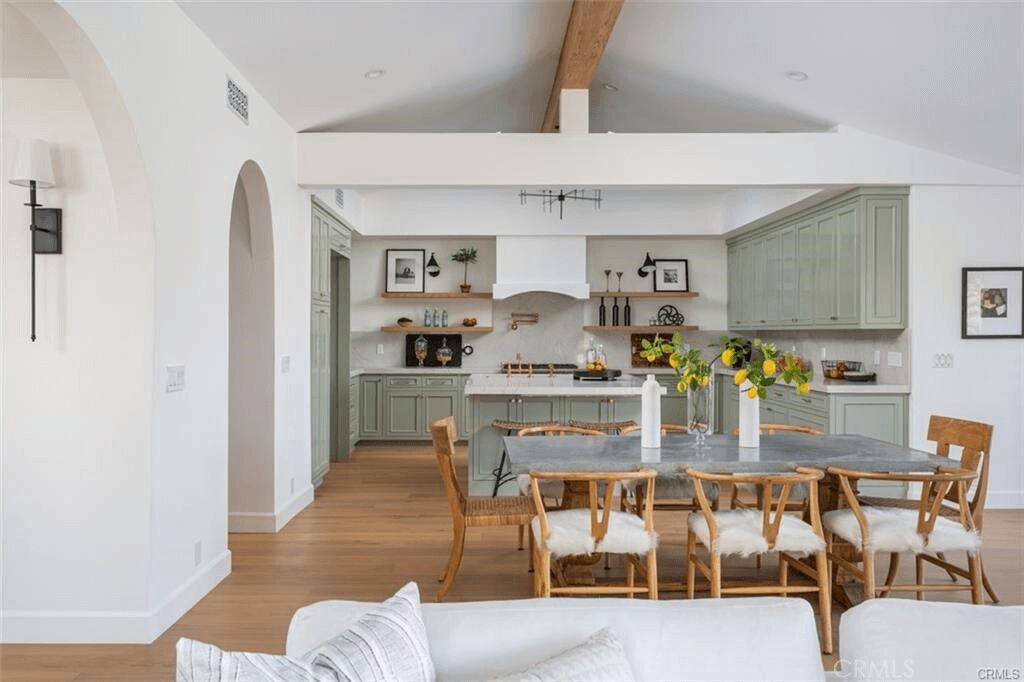 Spacious kitchen and living room area designed by an architect in Los Angeles