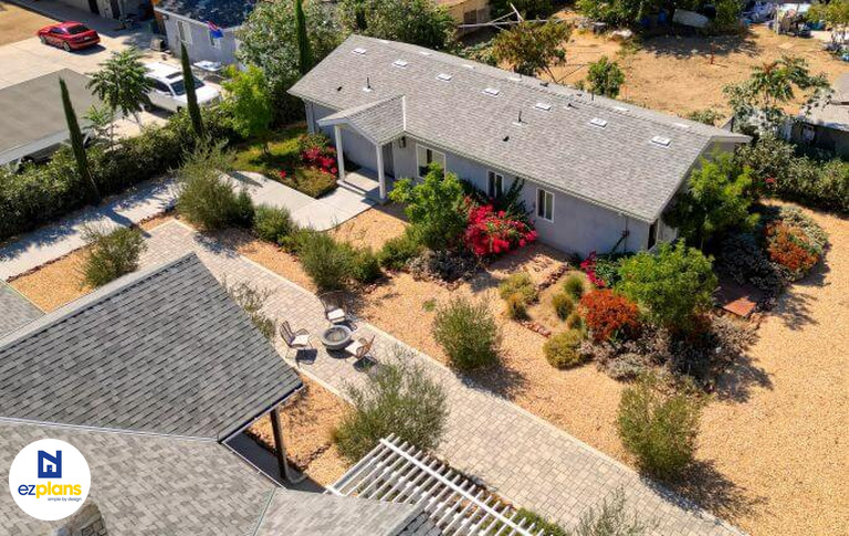 Aerial view of a new detached ADU in Los Angeles designed to meet size, setback and height requirements.